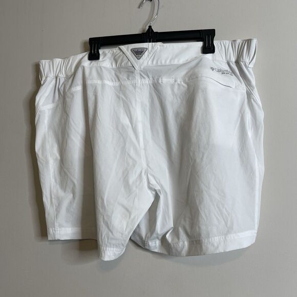 Columbia Omni-Shade PFG Women's Size 20W White Shorts 50 UPF Zip Pocket 7” - Picture 2 of 5